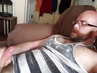 sexy bearded guy cums