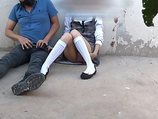 Meksikansk girl sucking her schoolmate's cock